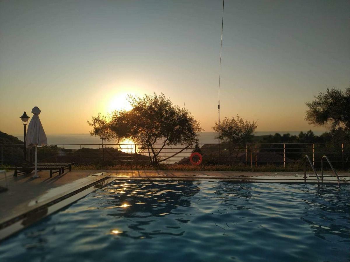 Molivos Sunset Apartments Mythimna Exterior foto